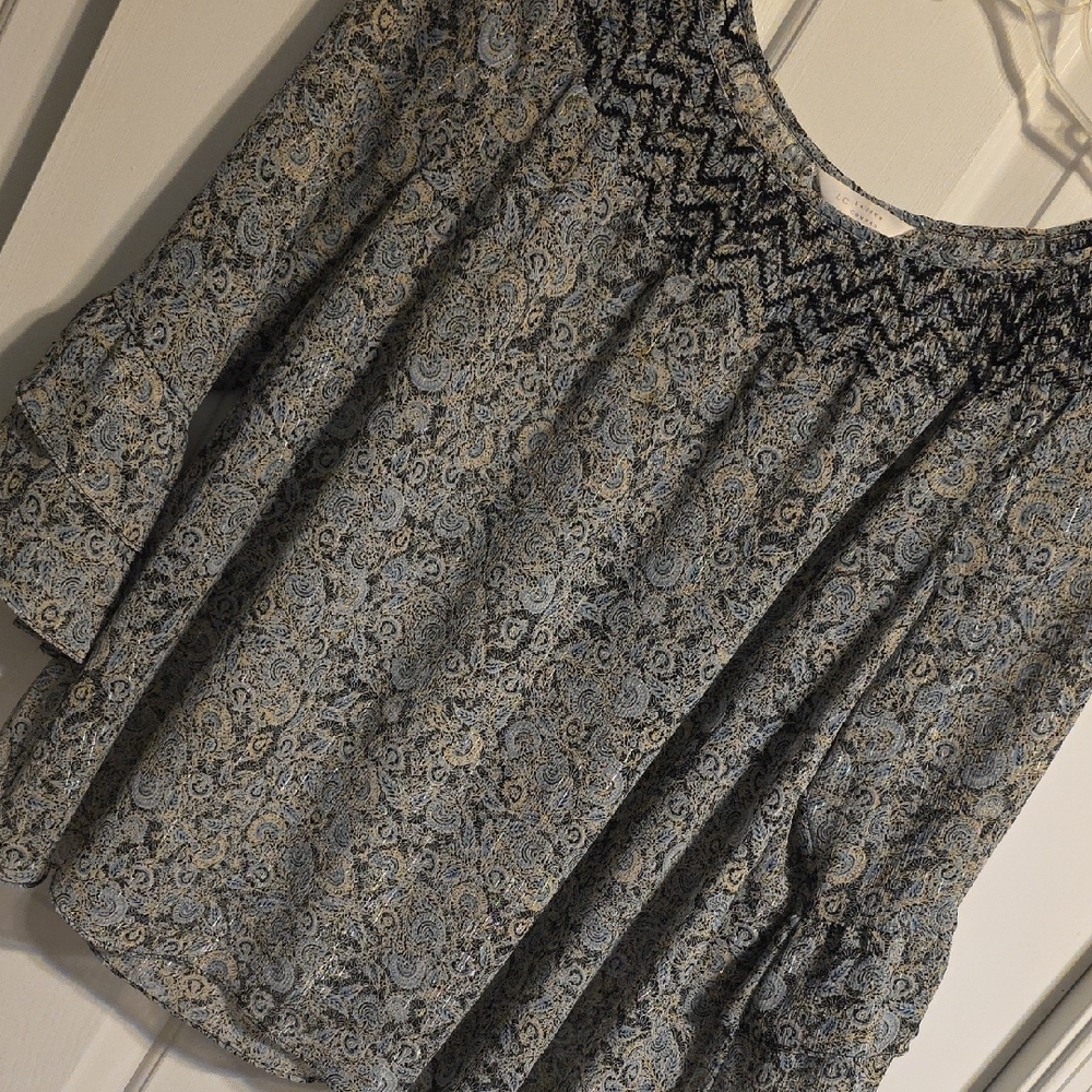 LC Lauren Conrad Navy and Cream Patterned Blouse
